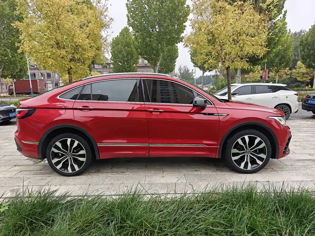 VOLKSWAGEN TIGUAN X