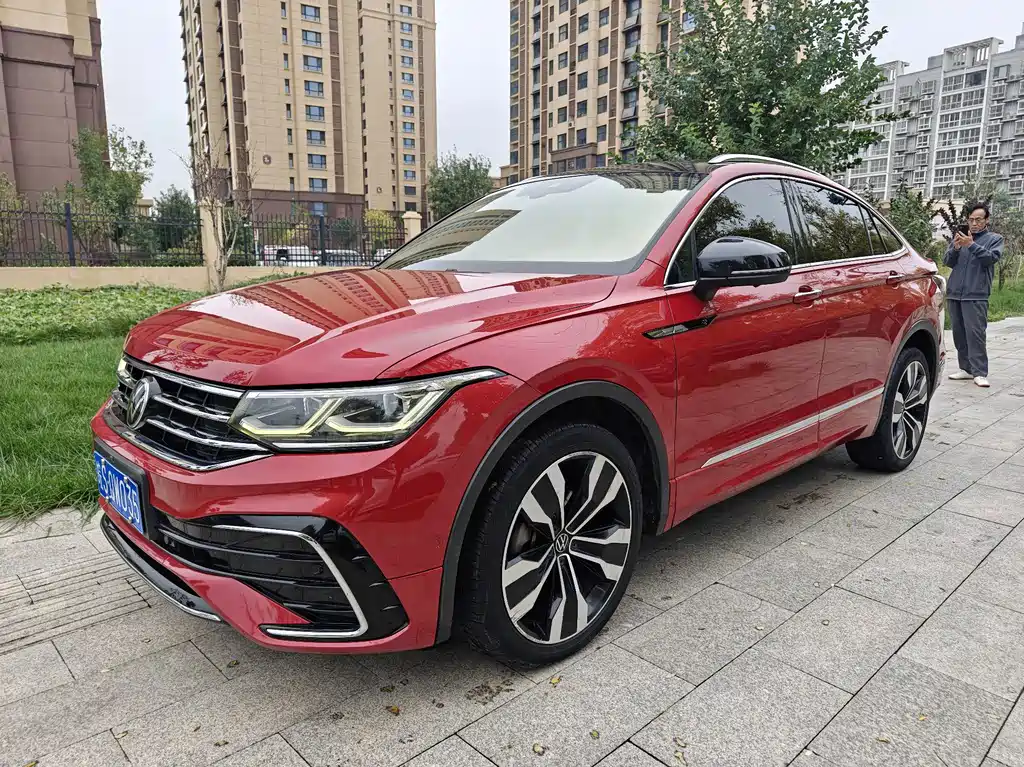 VOLKSWAGEN TIGUAN X