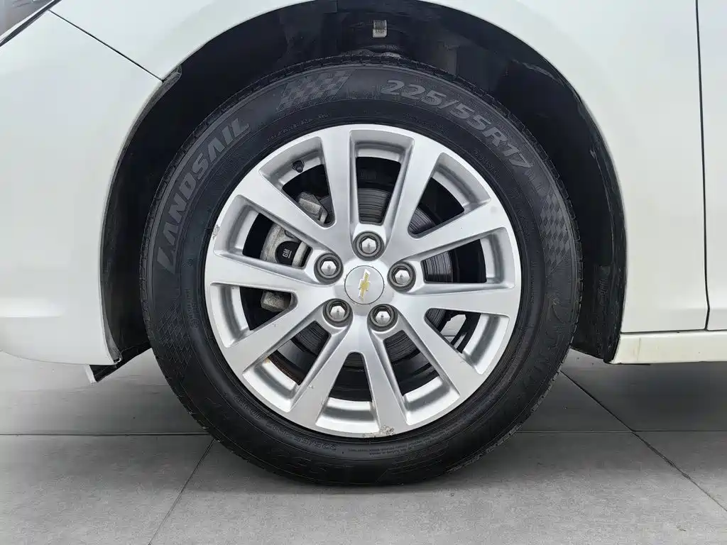 Chevrolet Malibu — миниатюра 17