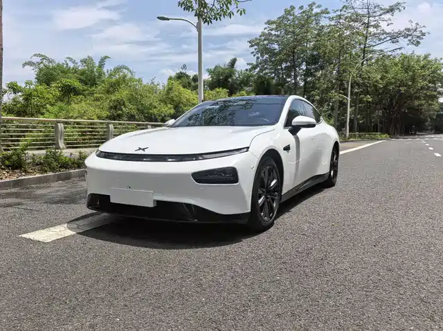 2021 Xpeng P7