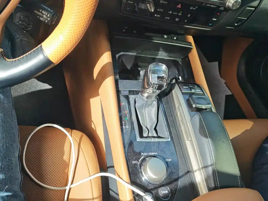 Lexus GS — миниатюра 16
