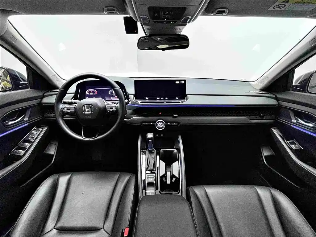 Honda Accord — миниатюра 11
