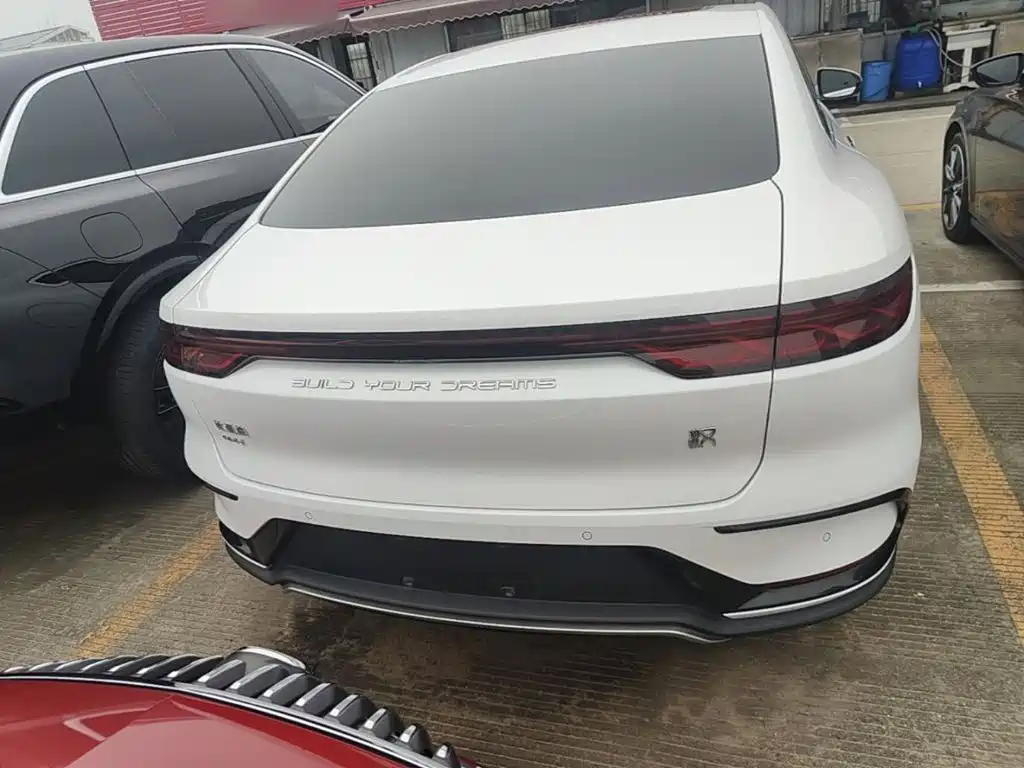 BYD Han — миниатюра 6