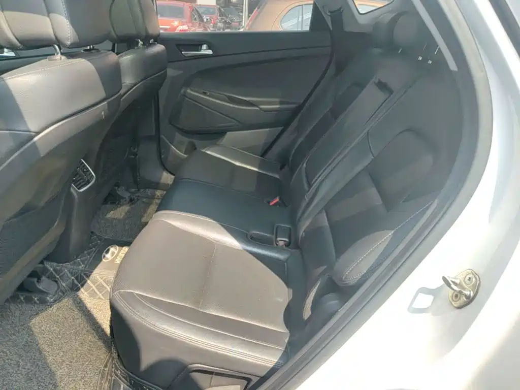 Hyundai Tucson — миниатюра 17