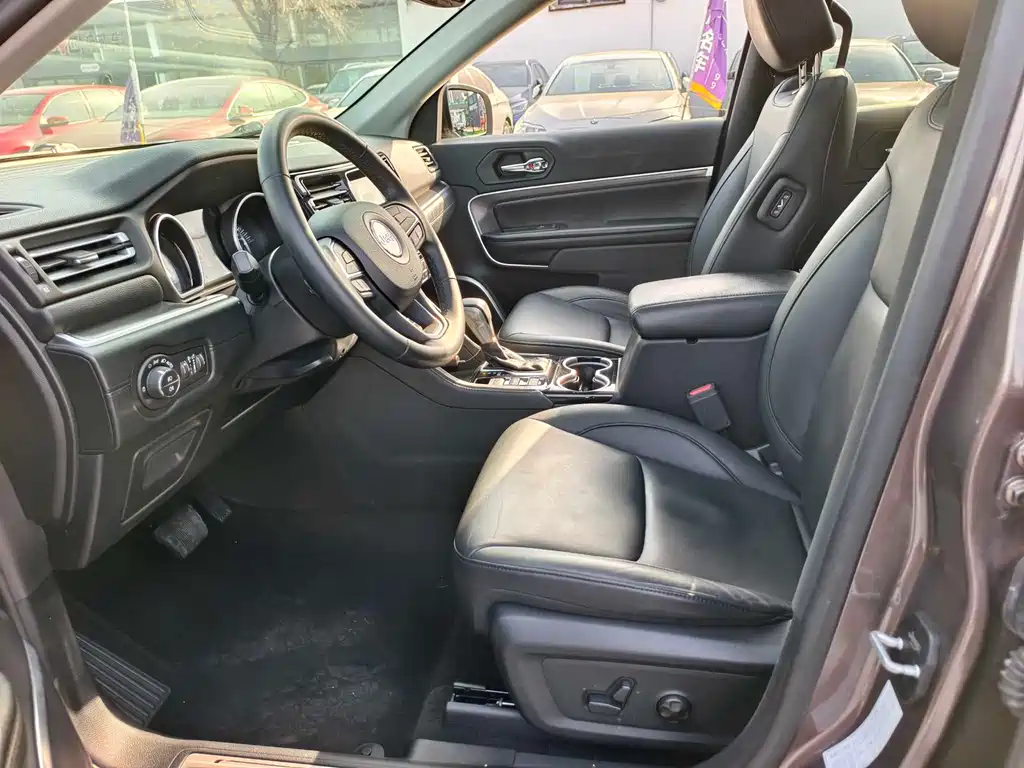 JEEP GRAND COMMANDER