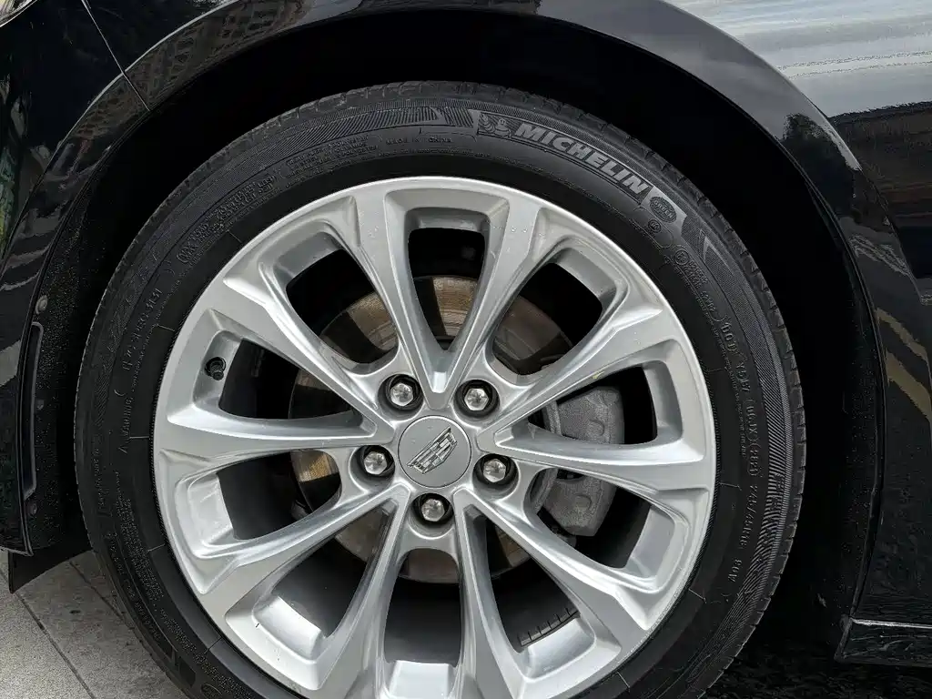 Cadillac CT5 — миниатюра 24