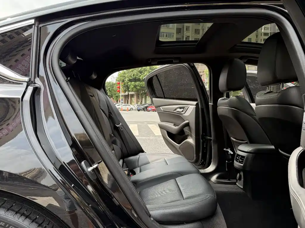 Cadillac CT5 — миниатюра 26