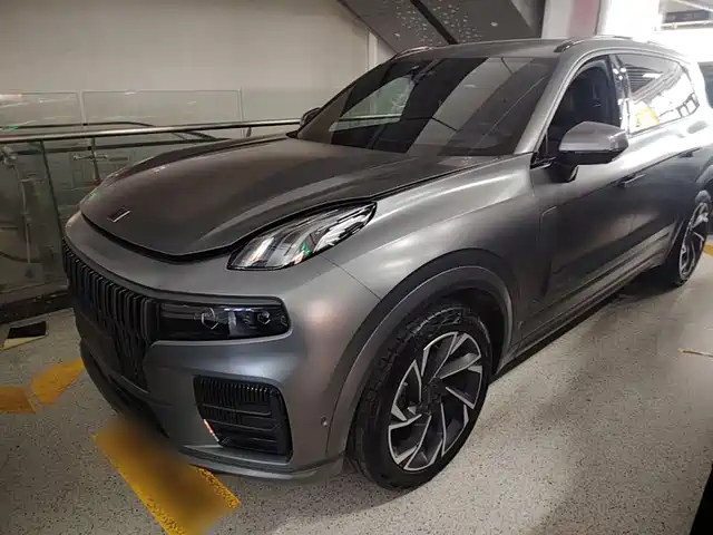 2022 Lynk & Co 09