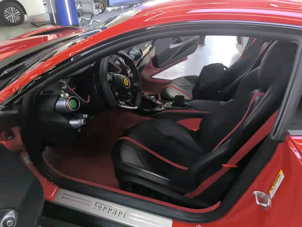 Ferrari 812 — миниатюра 9