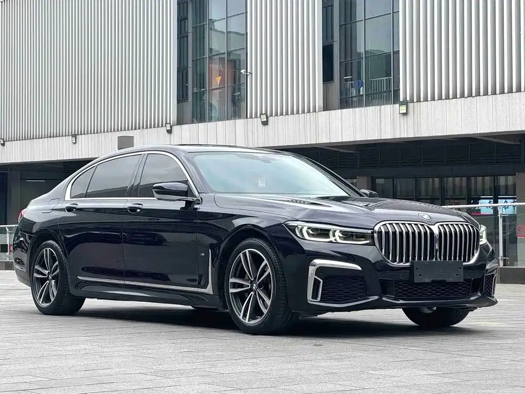 BMW 7 Series — миниатюра 3
