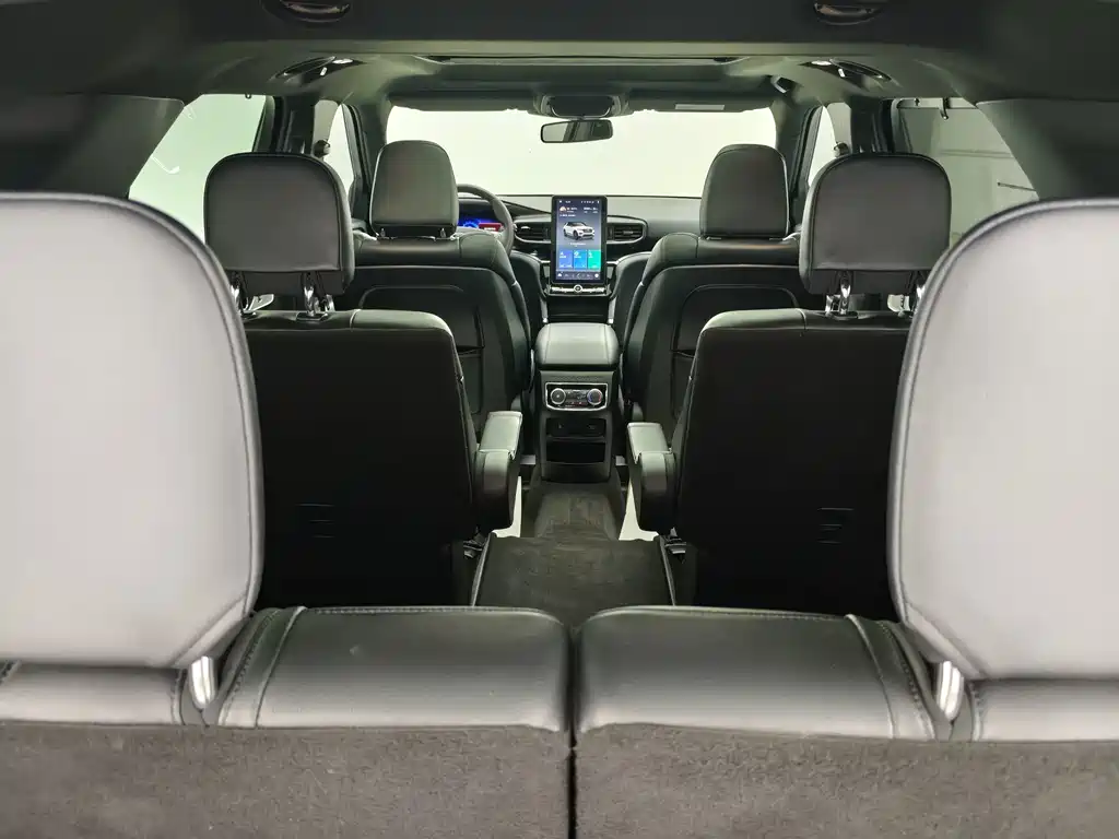 Ford Explorer — миниатюра 38