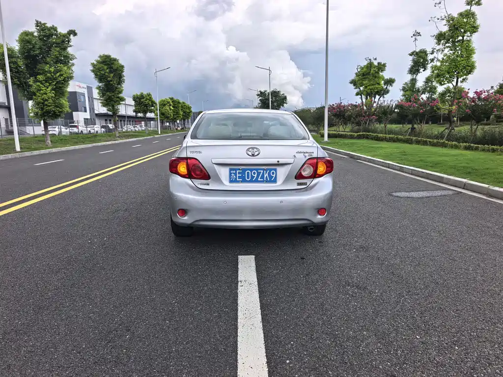 Toyota Corolla — миниатюра 12