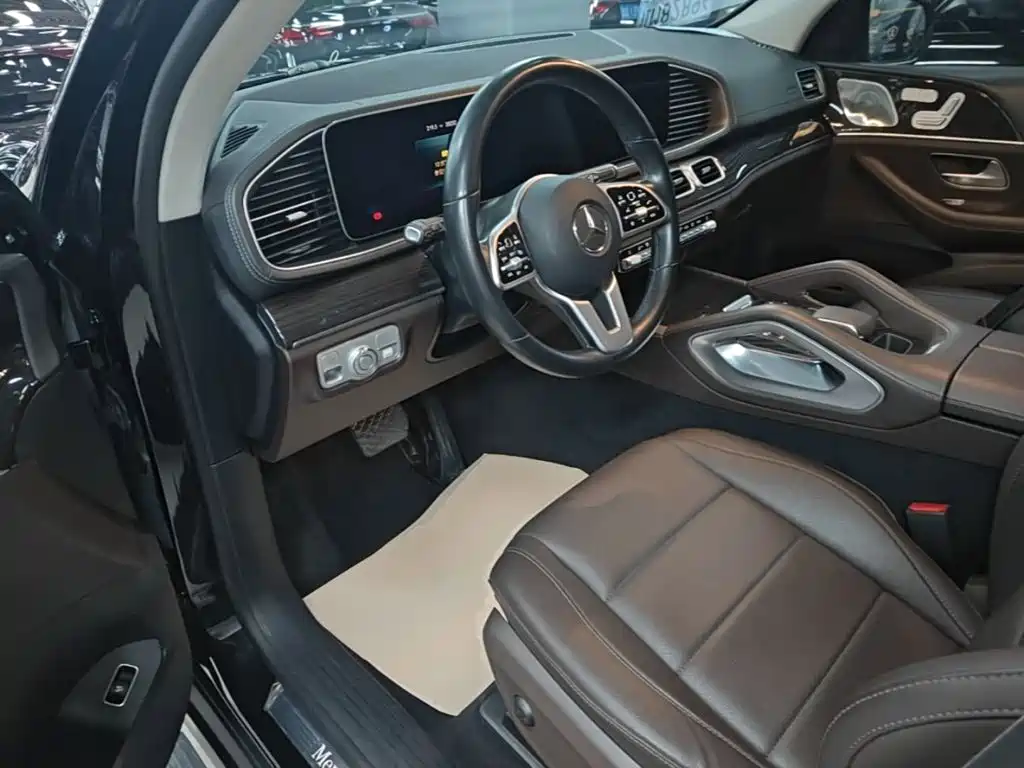 Mercedes-Benz GLE (Import) — миниатюра 15