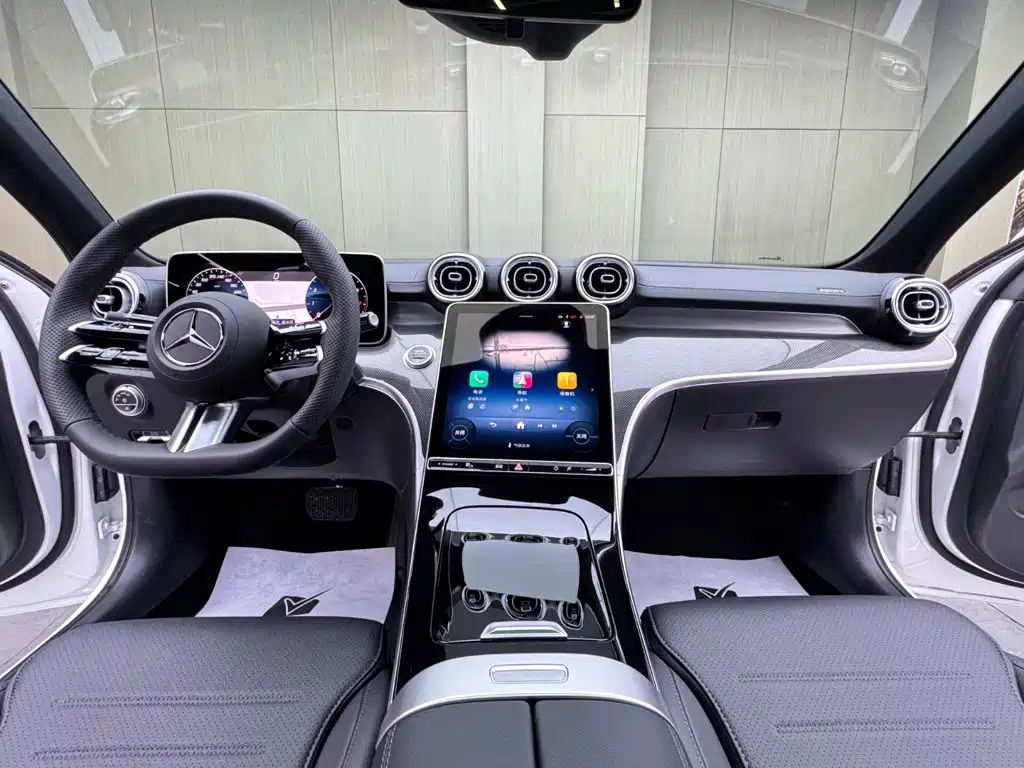 Mercedes-Benz C-Class — миниатюра 10