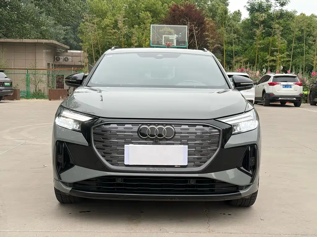 Audi Q4 e-tron 2024 50 e-tron quattro