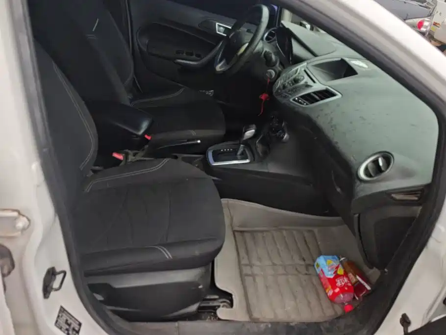 Ford Fiesta — миниатюра 8