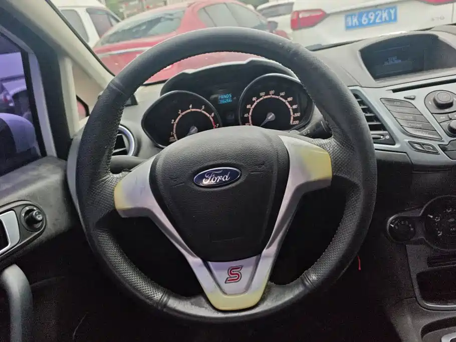 Ford Fiesta — миниатюра 15