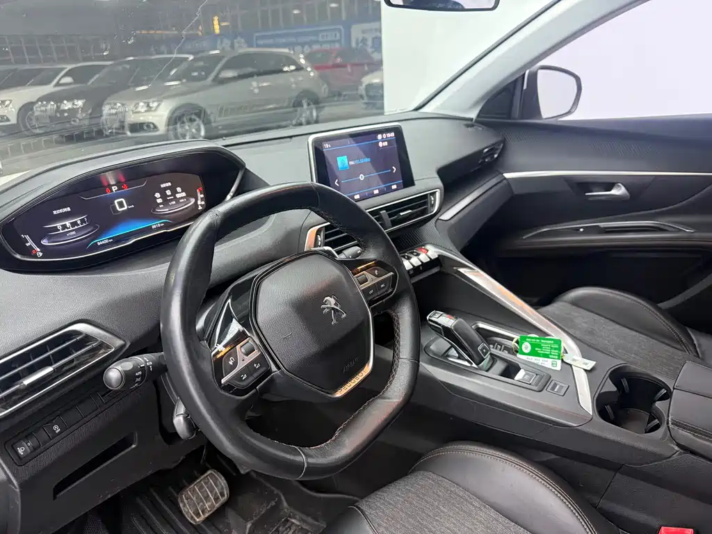 Peugeot 5008 2017 380THP 7 мест Elite