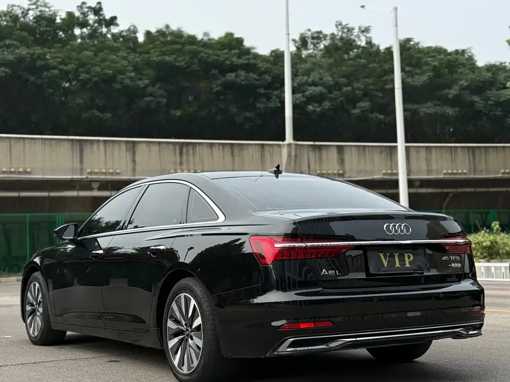 Audi A6L — миниатюра 12