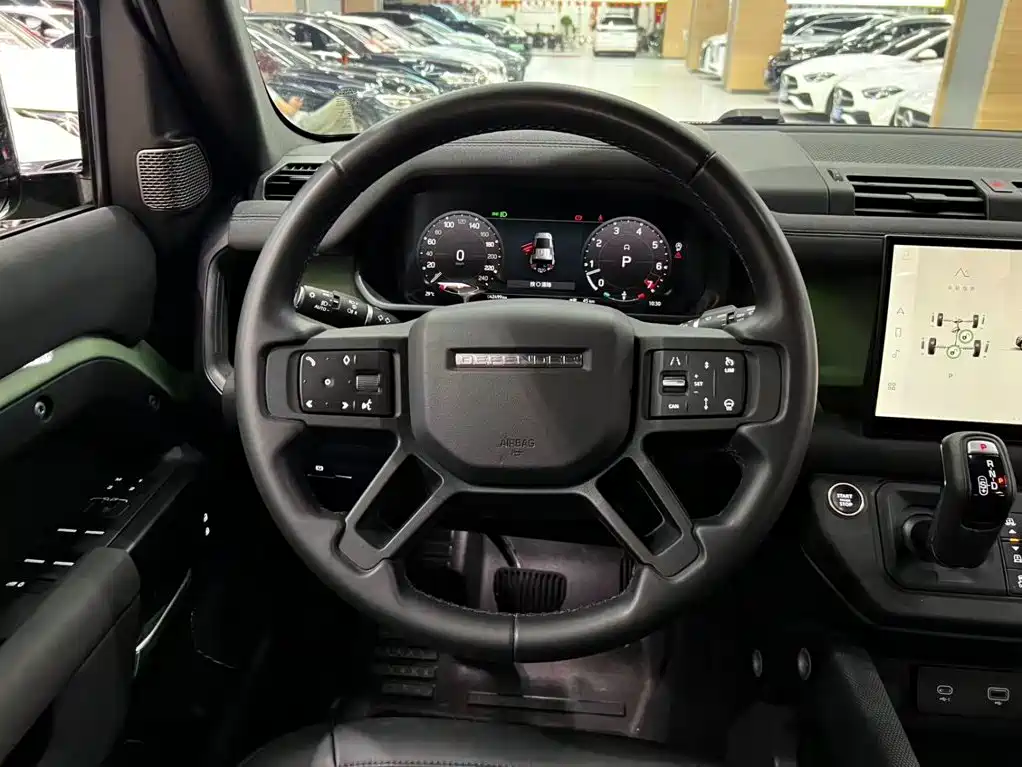 Land Rover Defender — миниатюра 7