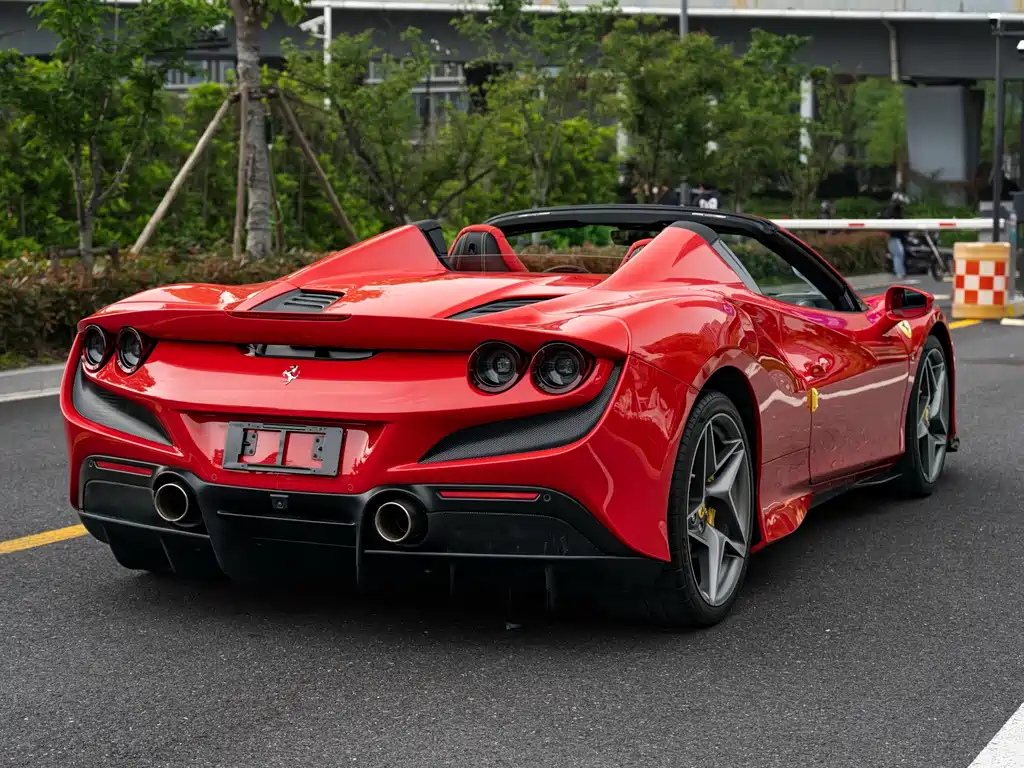 Ferrari F8 — миниатюра 10