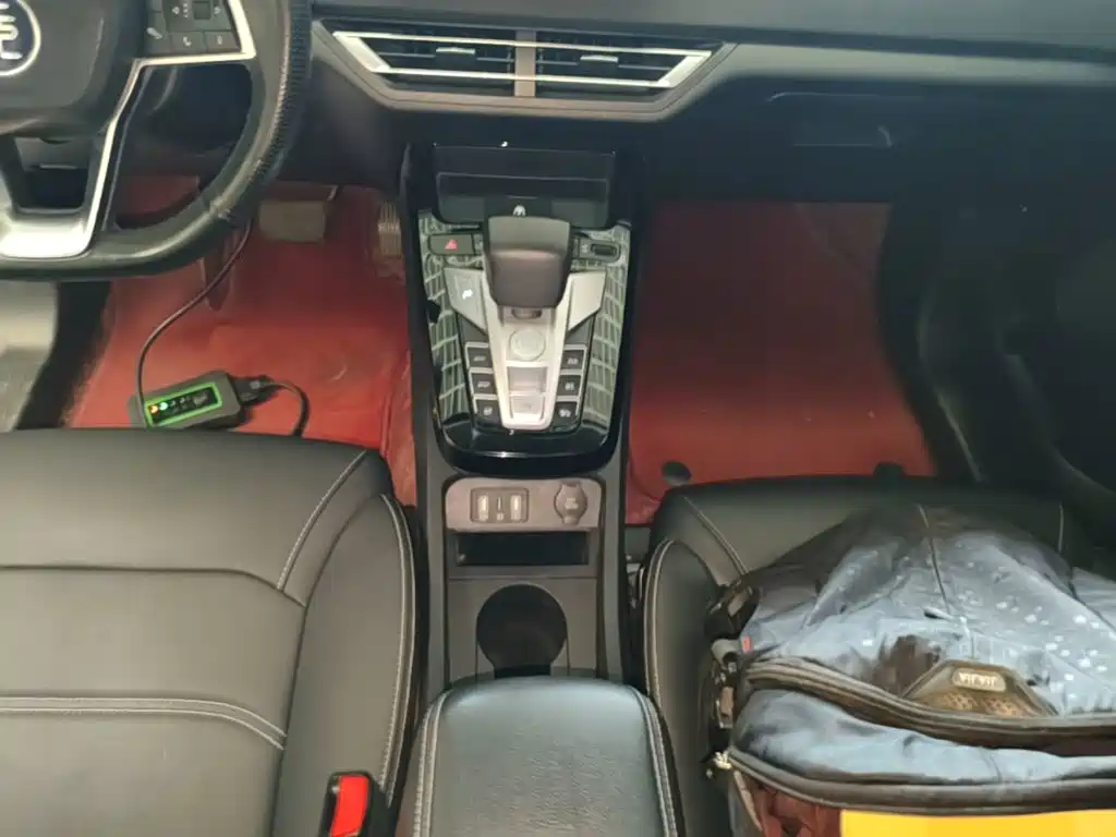 BYD Yuan EV — миниатюра 14