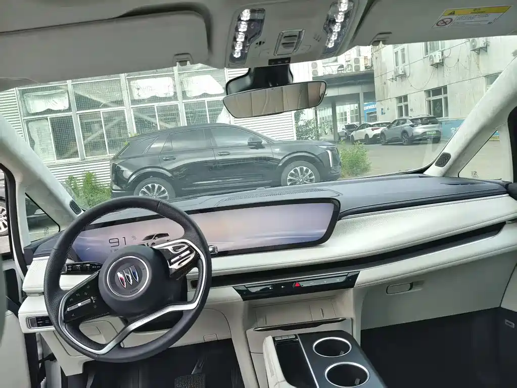 Buick GL8 Hybrid — миниатюра 6