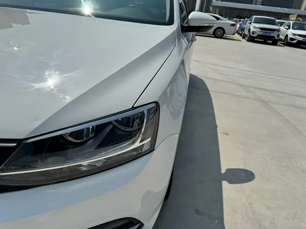 Volkswagen Sagitar — миниатюра 15