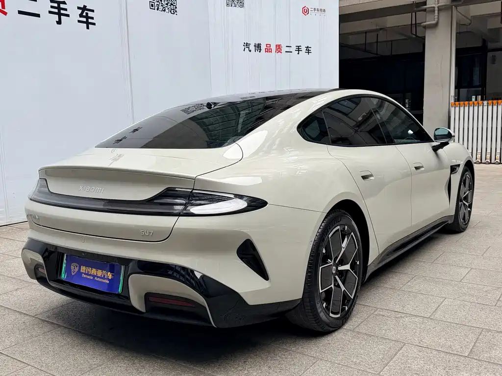 XIAOMI CAR XIAOMI SU7