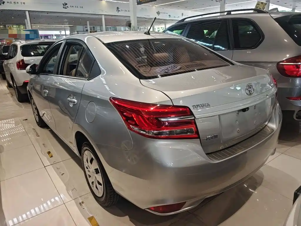 Toyota Vios — миниатюра 5