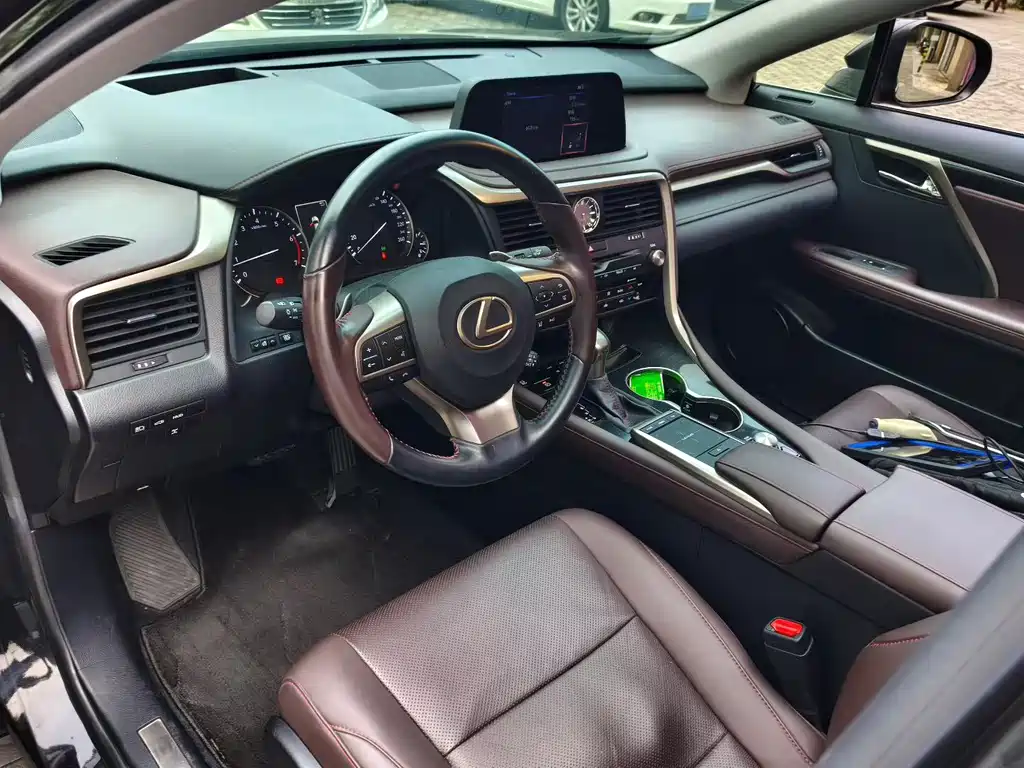Lexus RX — миниатюра 6
