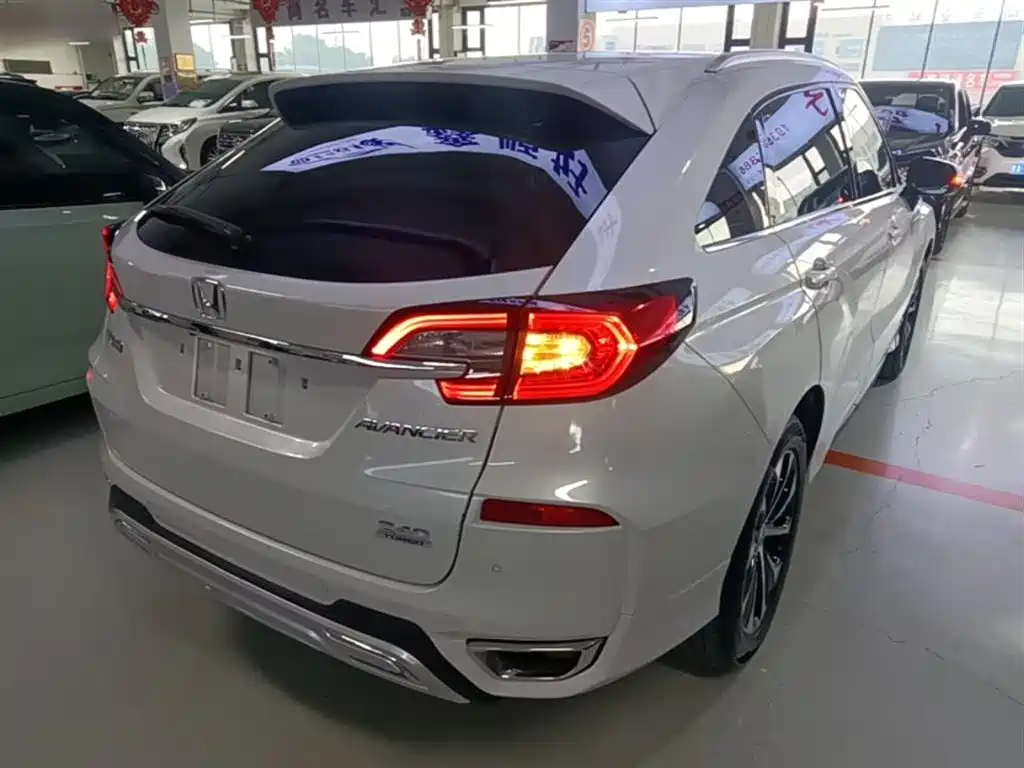 Honda Avancier 2019 240TURBO Premium