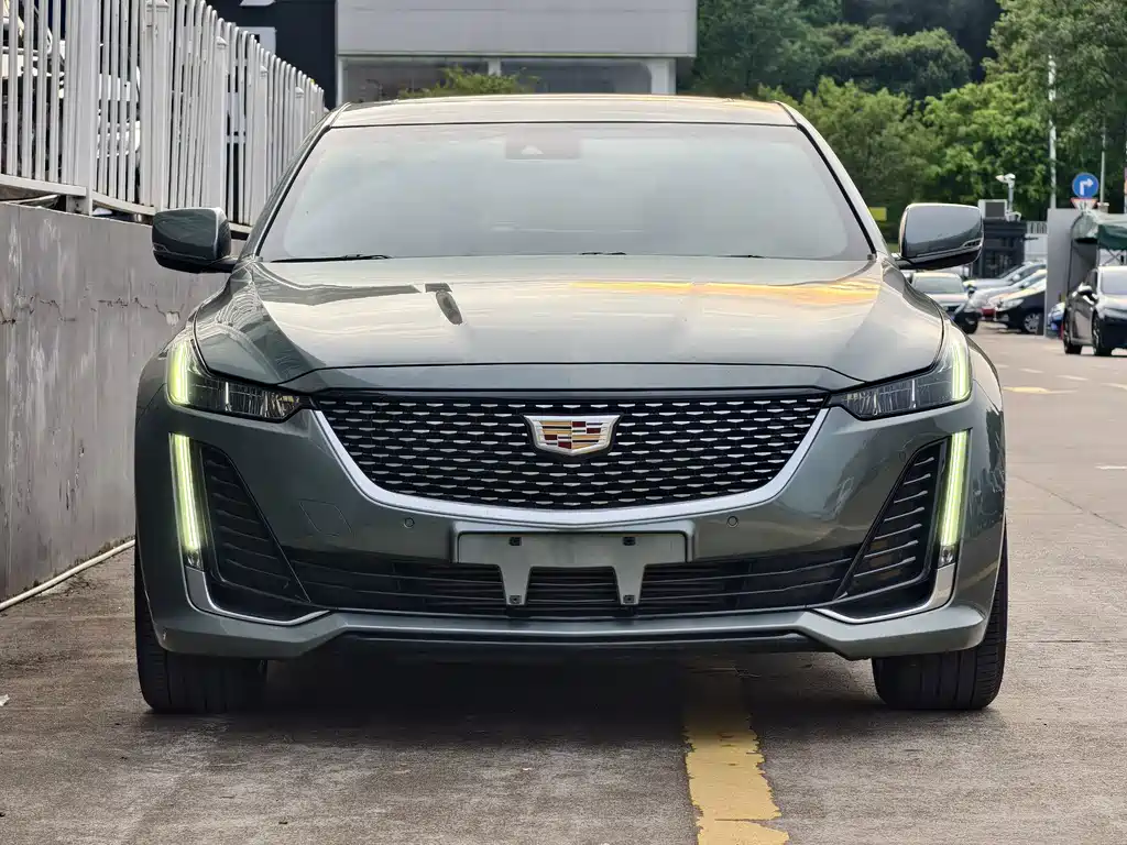 Cadillac CT5 — миниатюра 2