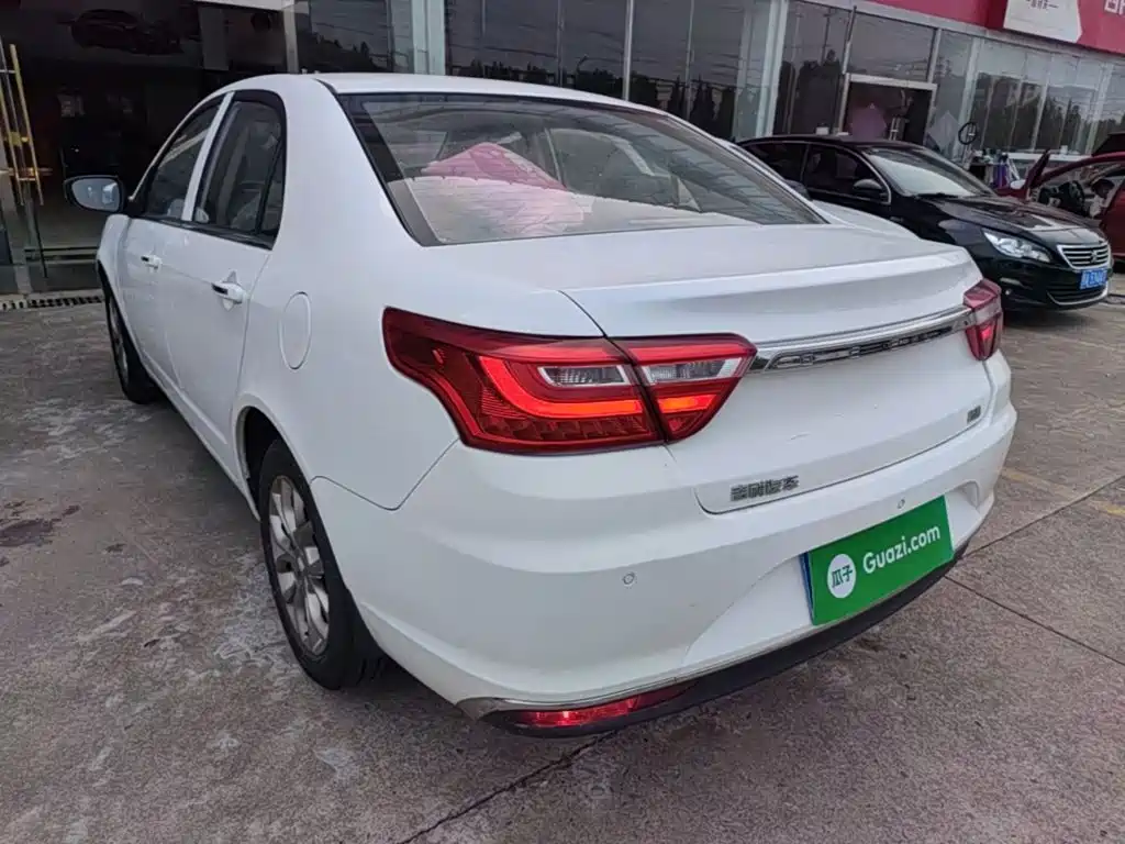 Geely Vision — миниатюра 5