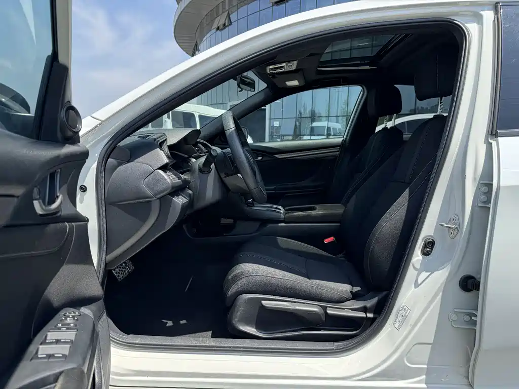 Honda Civic 2021 HATCHBACK 220TURBO CVT