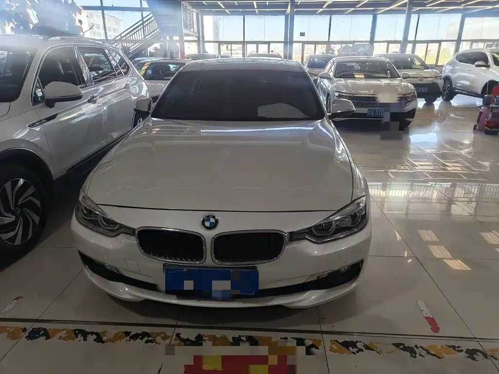 BMW 3 SERIES