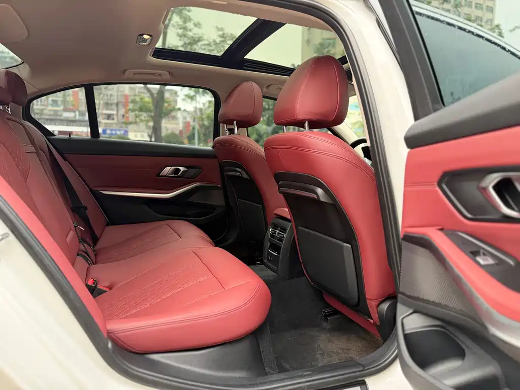 BMW 3 Series — миниатюра 10