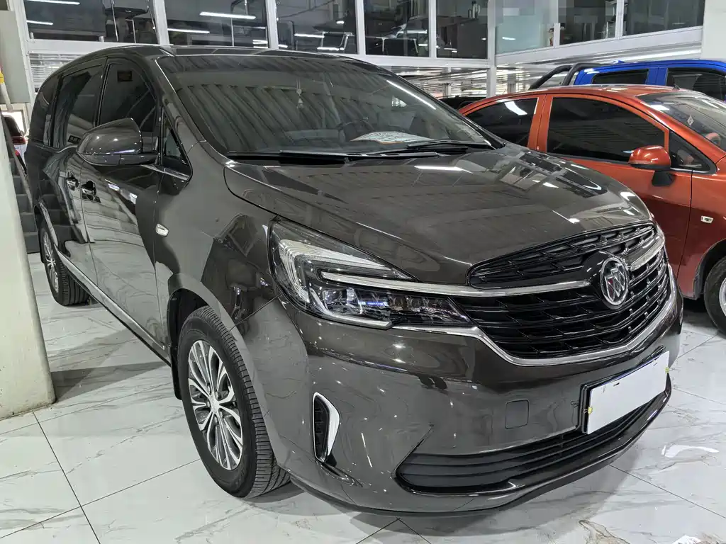 BUICK  GL8