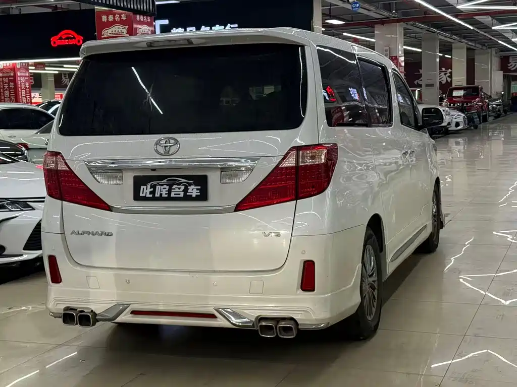 Toyota Alphard 2011 3.5L Luxury