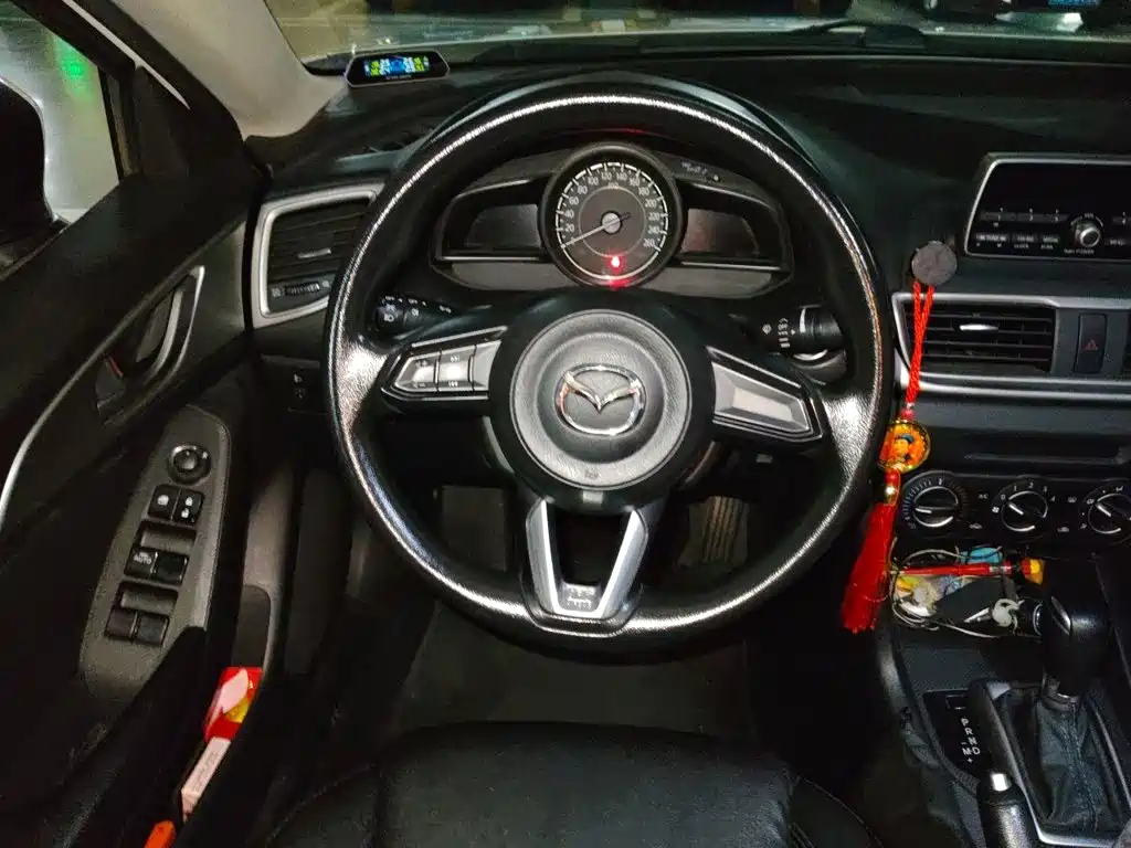 Mazda 3 Axela — миниатюра 6