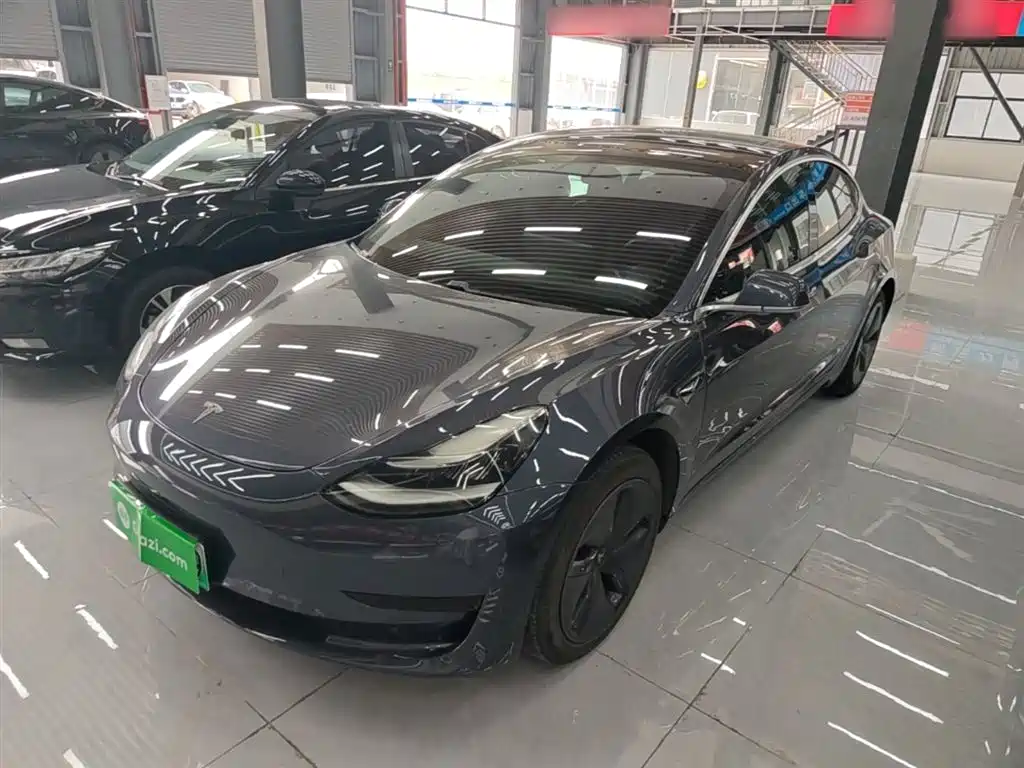 Tesla Model 3 2020