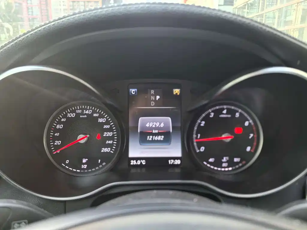 Mercedes-Benz GLC — миниатюра 4