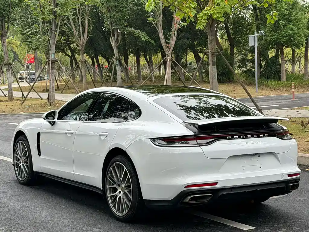 Porsche Panamera — миниатюра 7