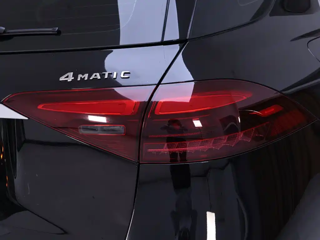 Mercedes-Benz GLE (Import) — миниатюра 9