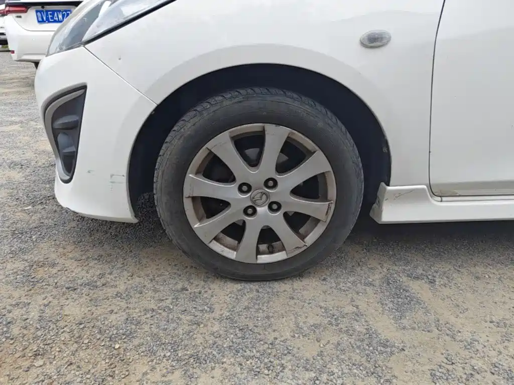 Mazda 2 — миниатюра 23