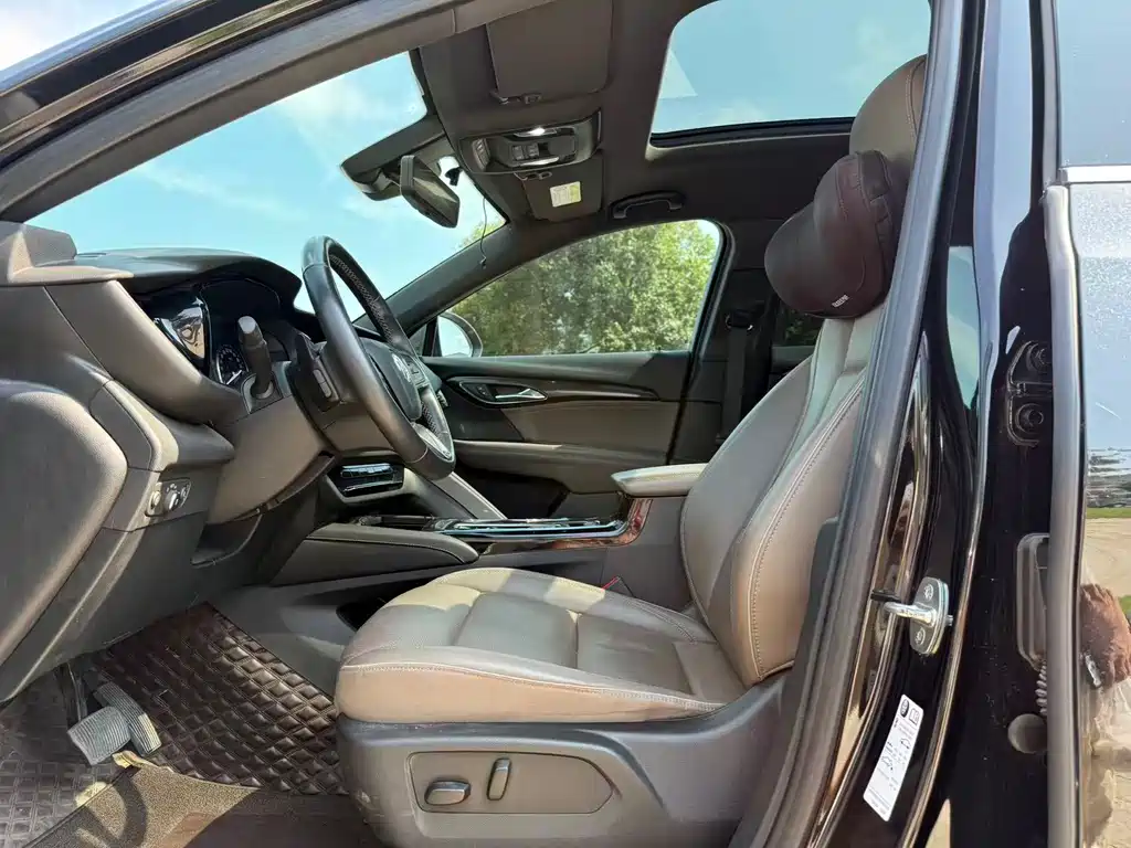 Buick Envision Plus Plus 2023 Plus 652T мест Luxury