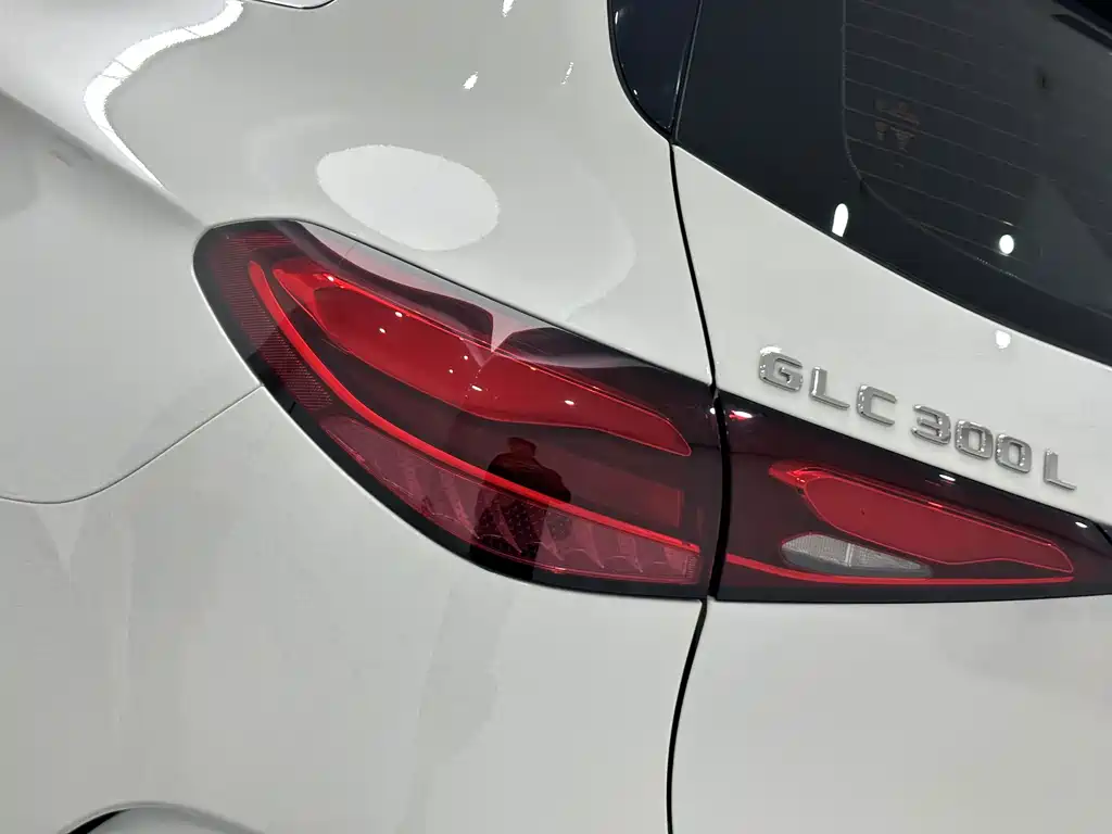 Mercedes-Benz GLC — миниатюра 21