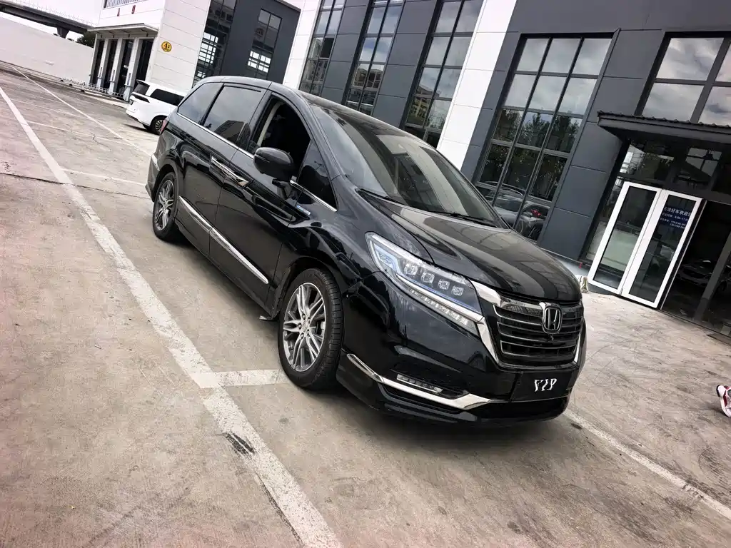 Honda Elysion — миниатюра 6