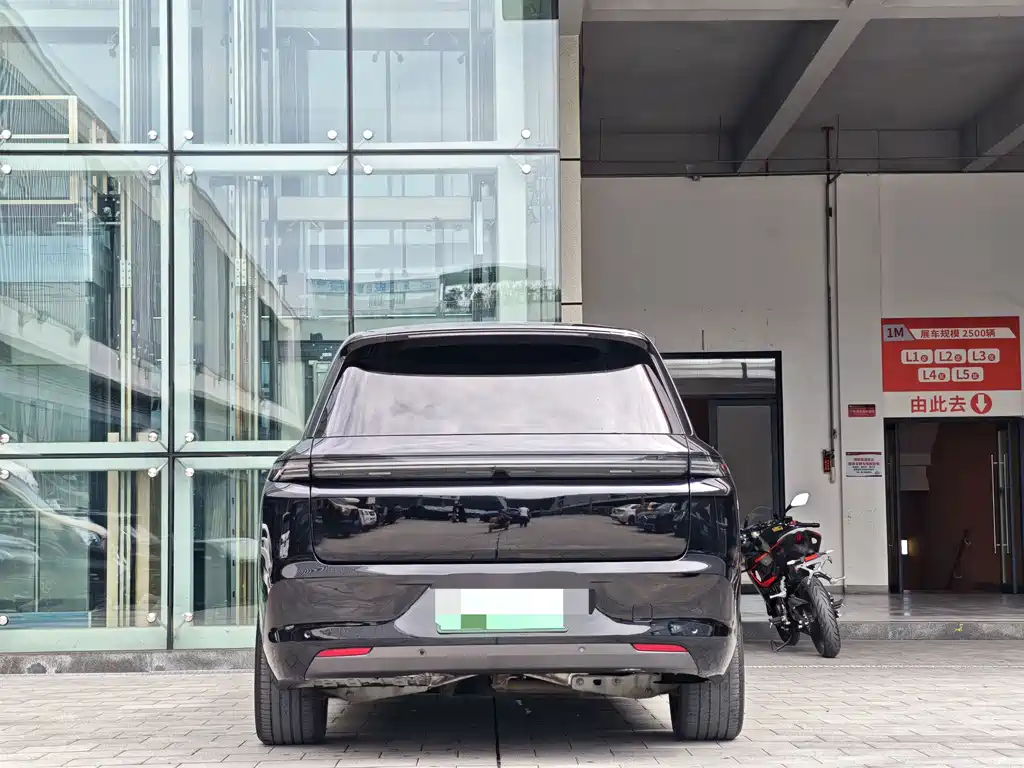 Li Auto Li L8 — миниатюра 20