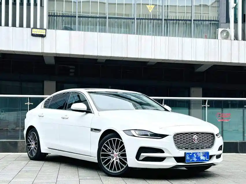 Jaguar XEL — миниатюра 3